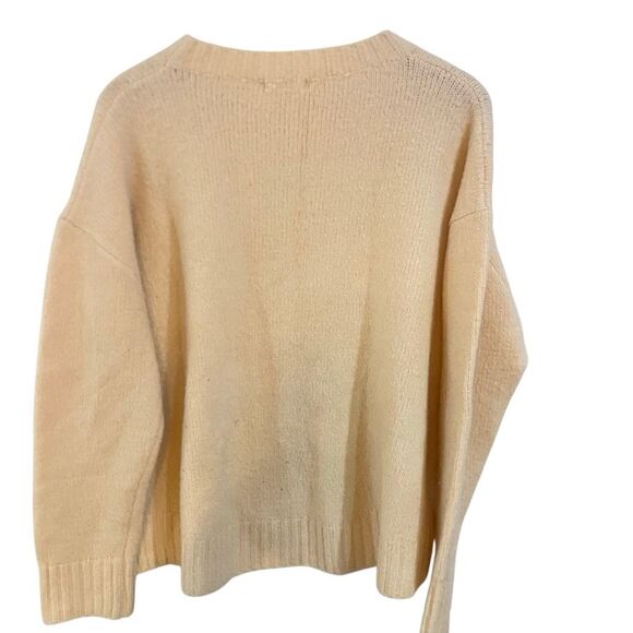 Blushing heart long sleeve sweater wool blend creamish yellow small crew - Picture 4 of 6